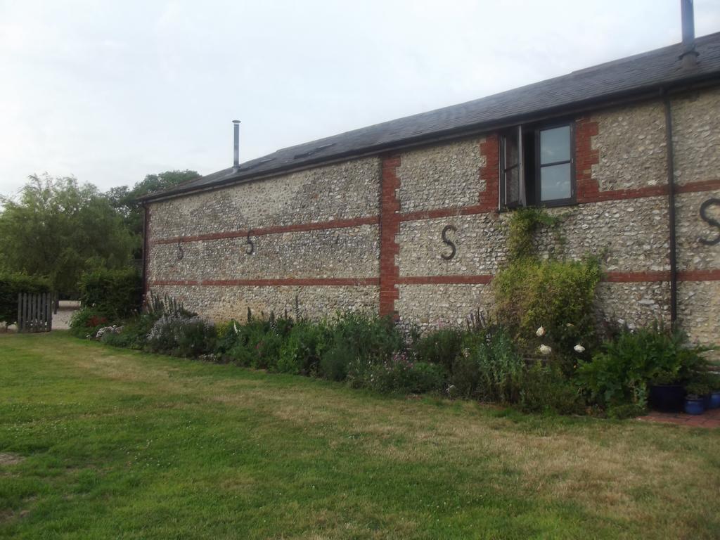 Pleck Barn Bed & Breakfast Ansty  Bagian luar foto