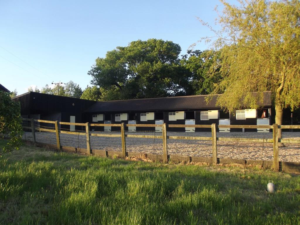 Pleck Barn Bed & Breakfast Ansty  Bagian luar foto
