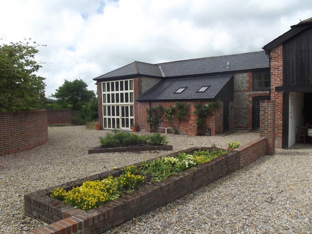 Pleck Barn Bed & Breakfast Ansty  Bagian luar foto