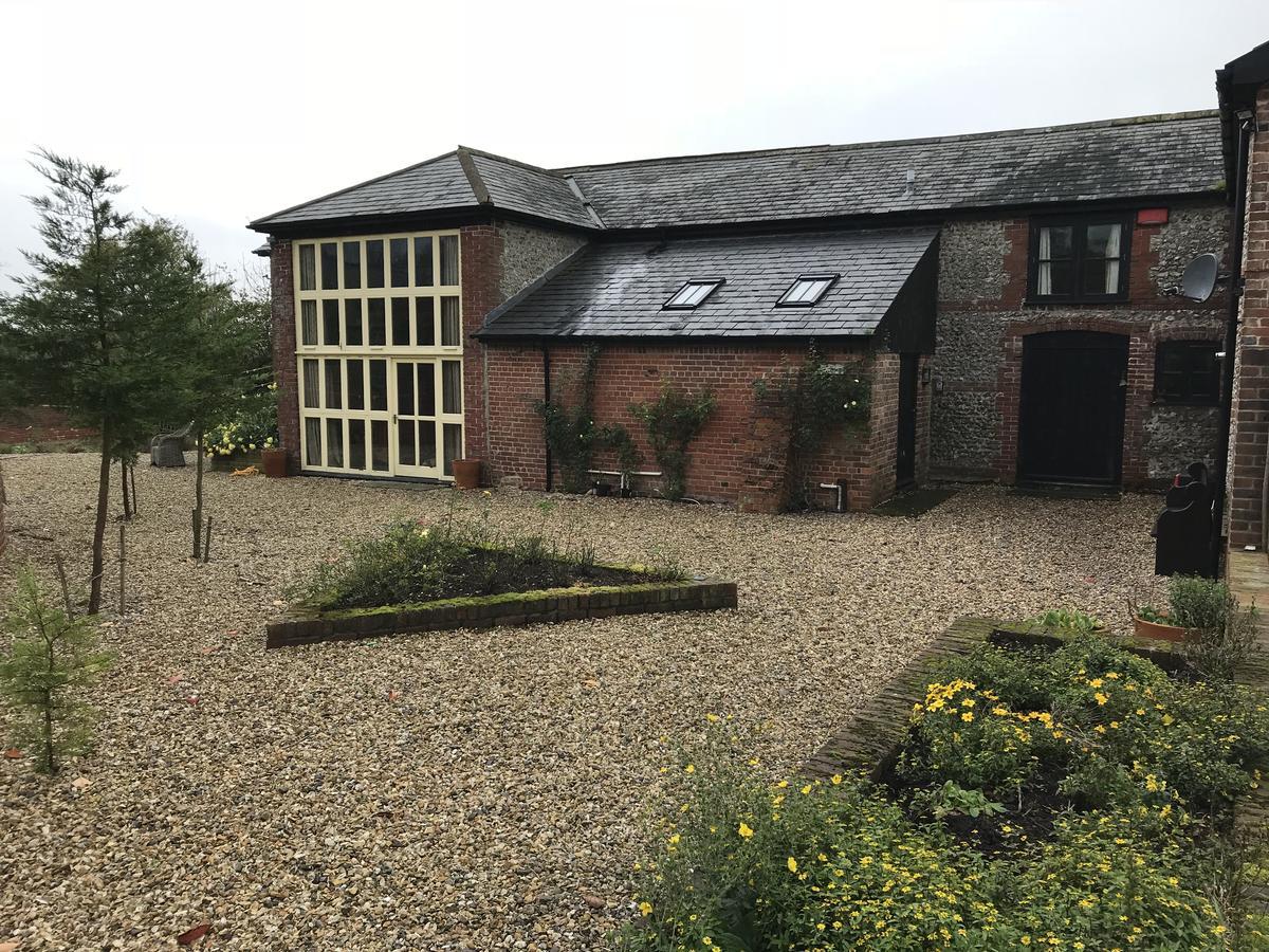 Pleck Barn Bed & Breakfast Ansty  Bagian luar foto