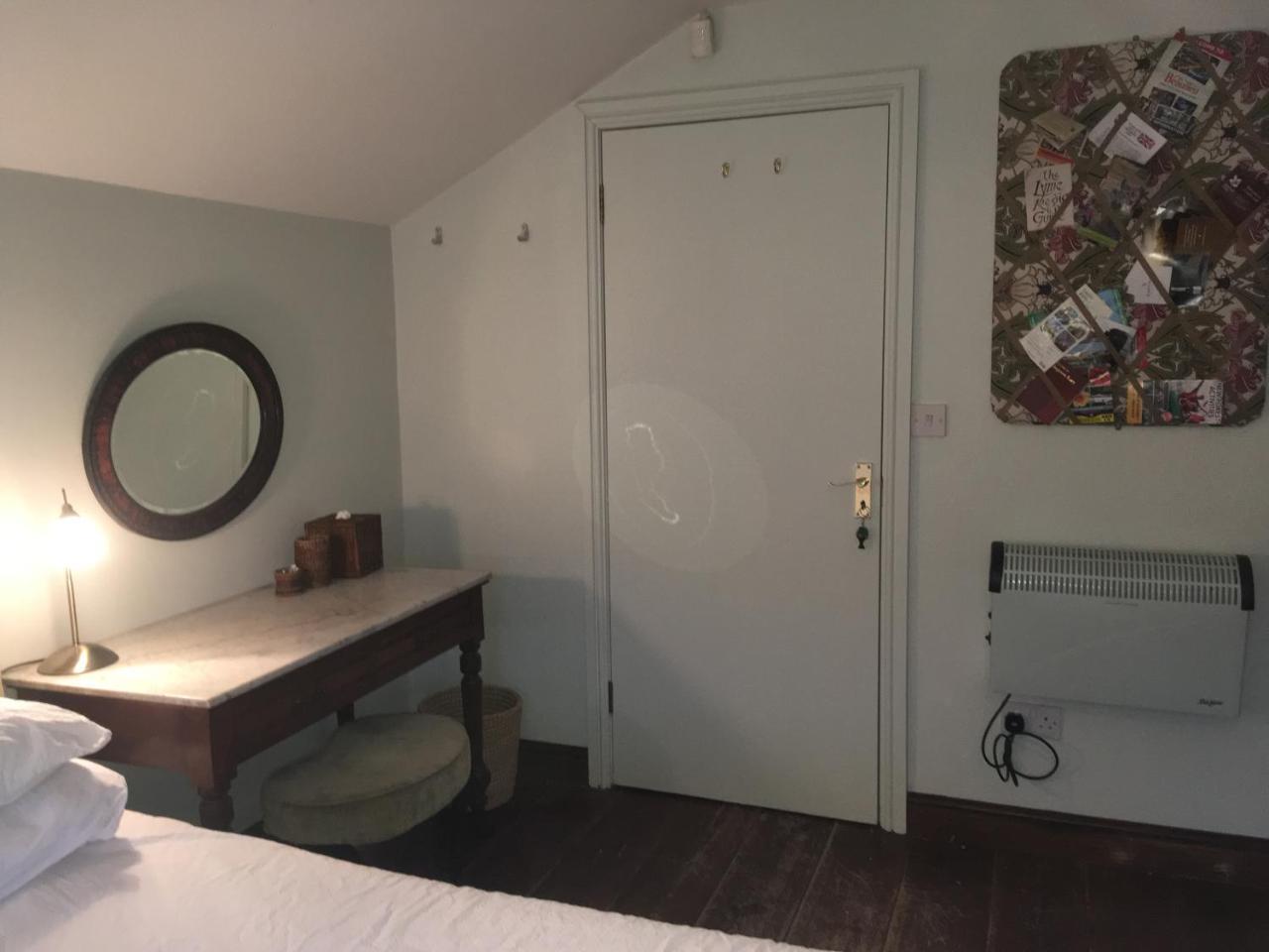 Pleck Barn Bed & Breakfast Ansty  Bagian luar foto